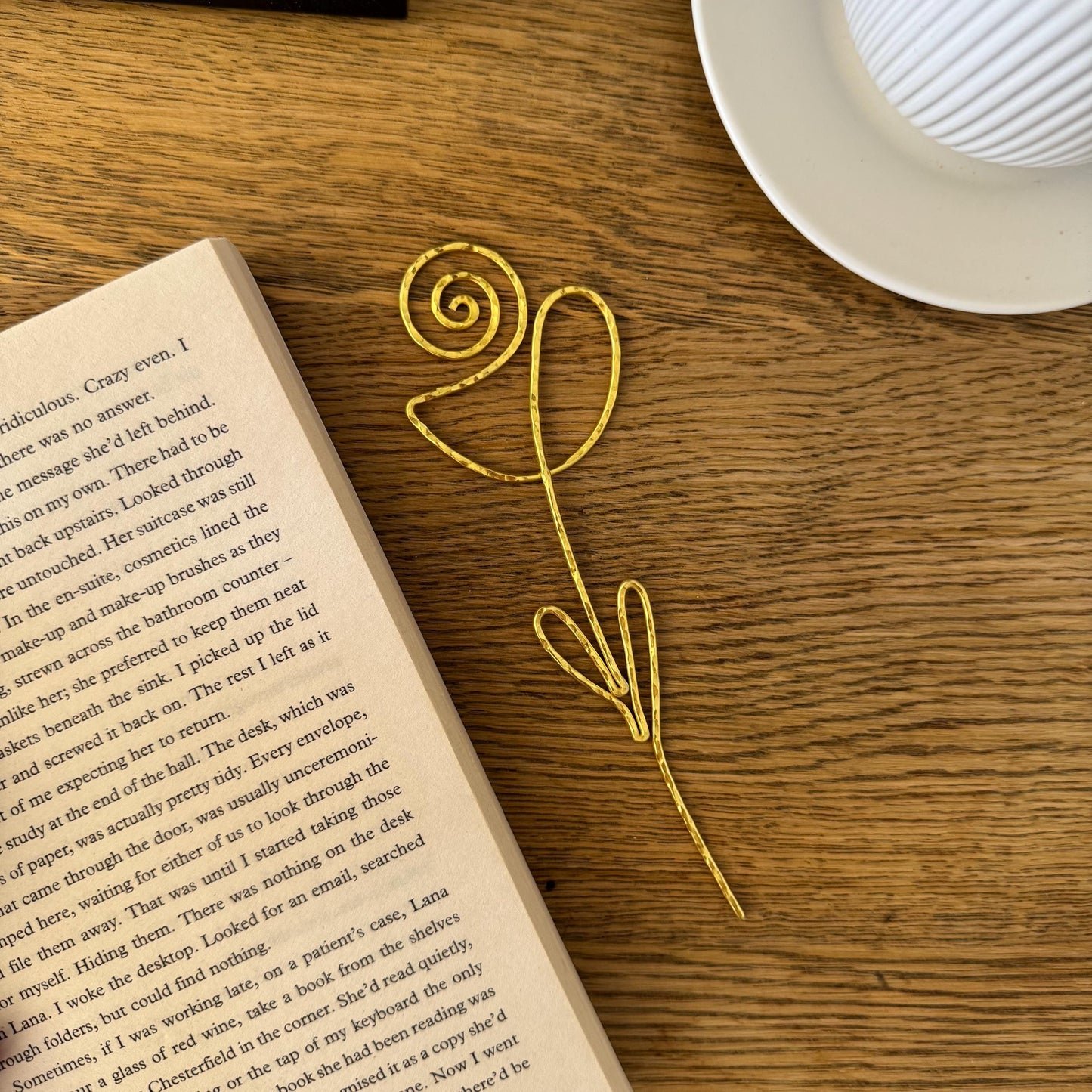 Tulip Bookmark Hammered Wire