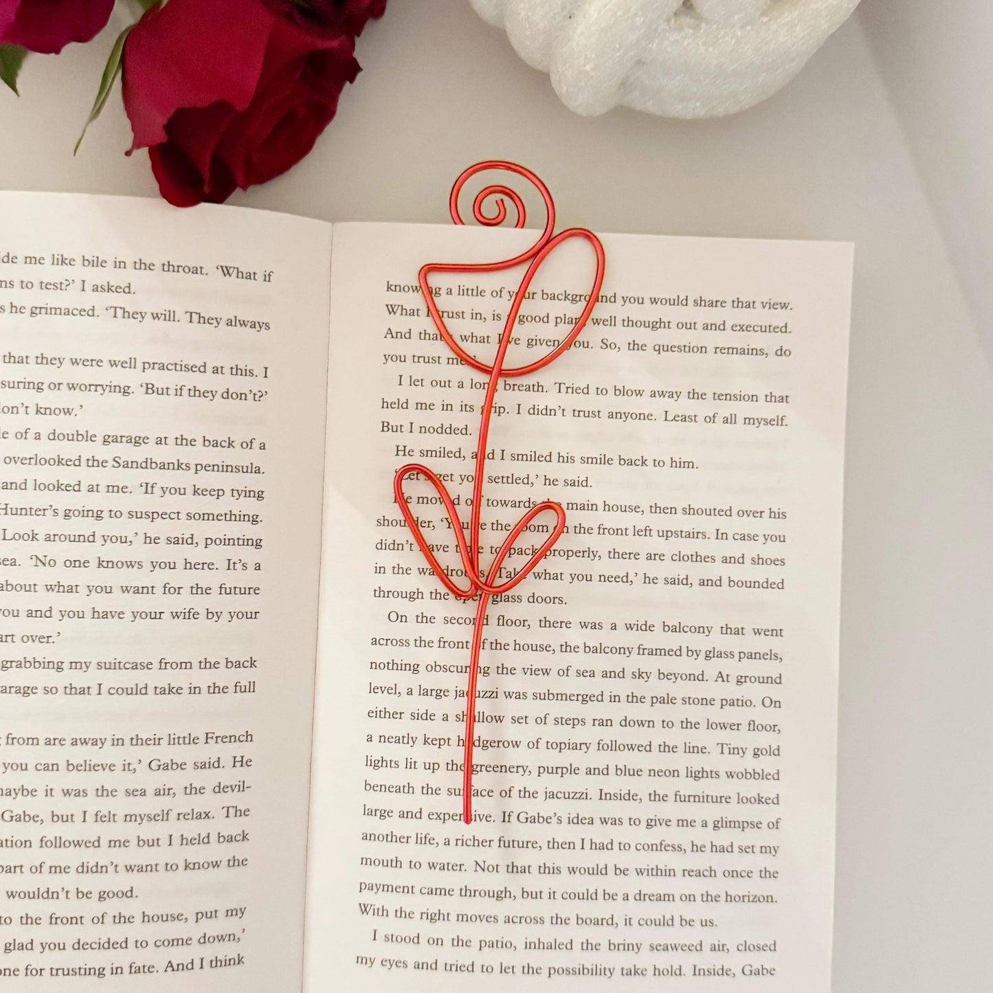 Tulip Flower Wire Bookmark