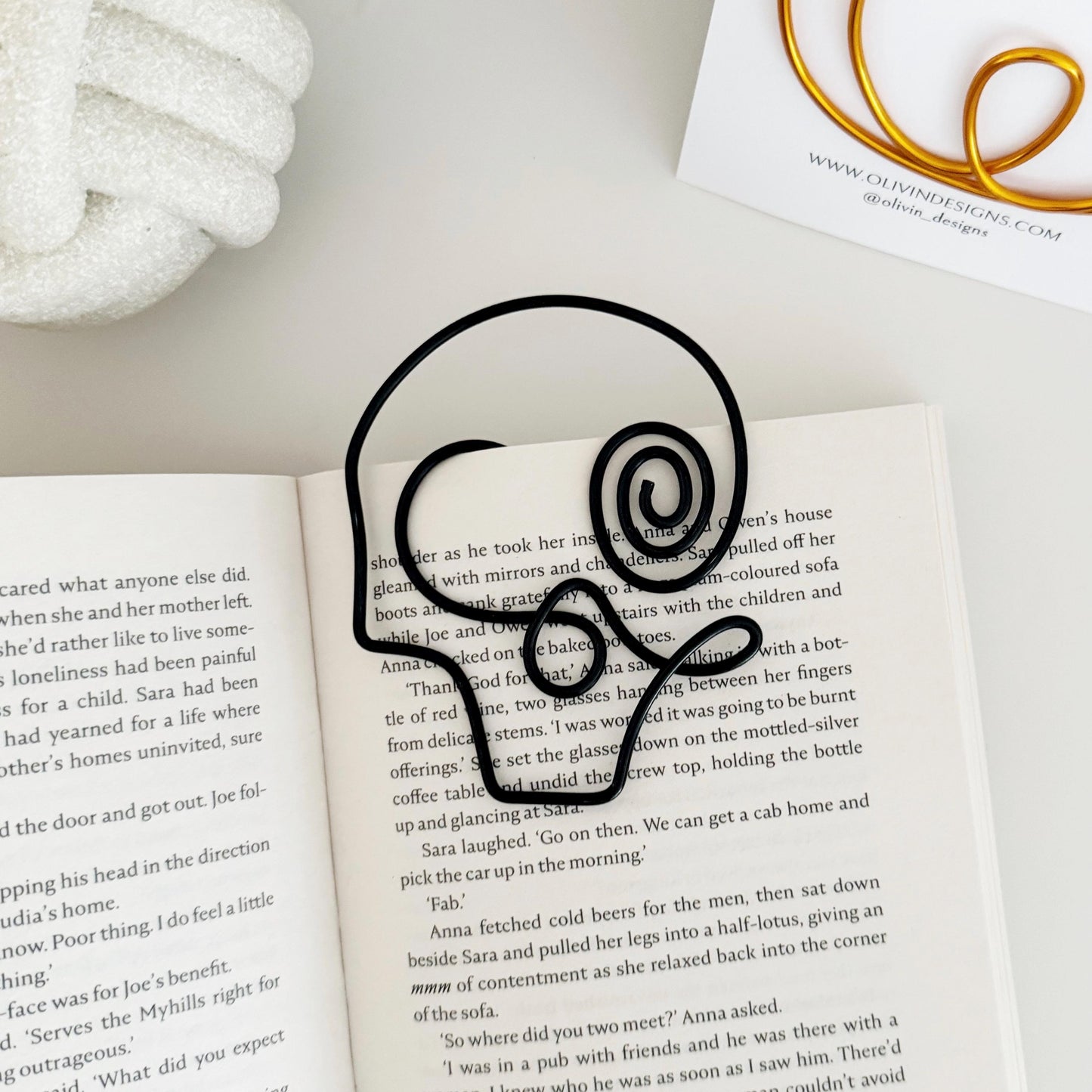 Pumpkin Wire Bookmark