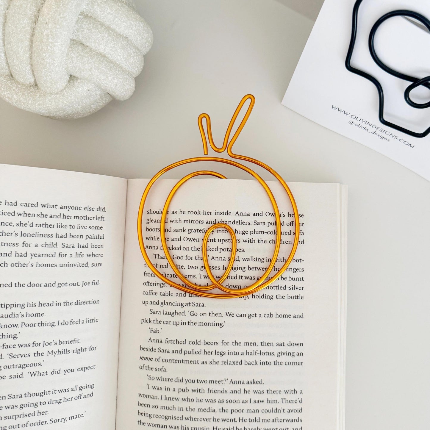 Pumpkin Wire Bookmark